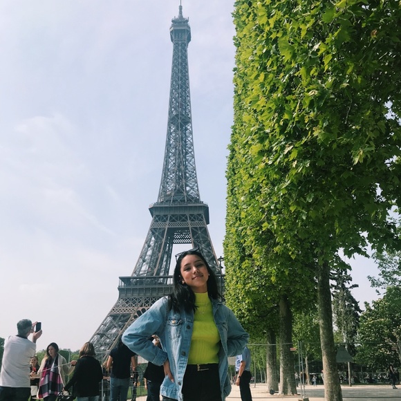 Meet your Posher, Julia - Picture 3 of 4